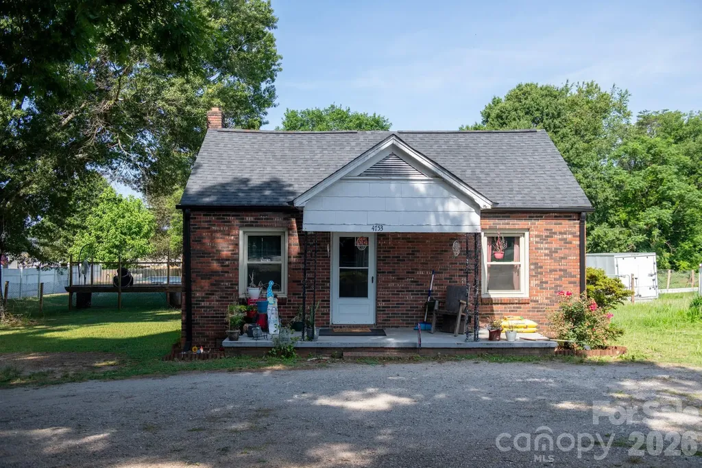 4753 S Depot Street Claremont NC 28610