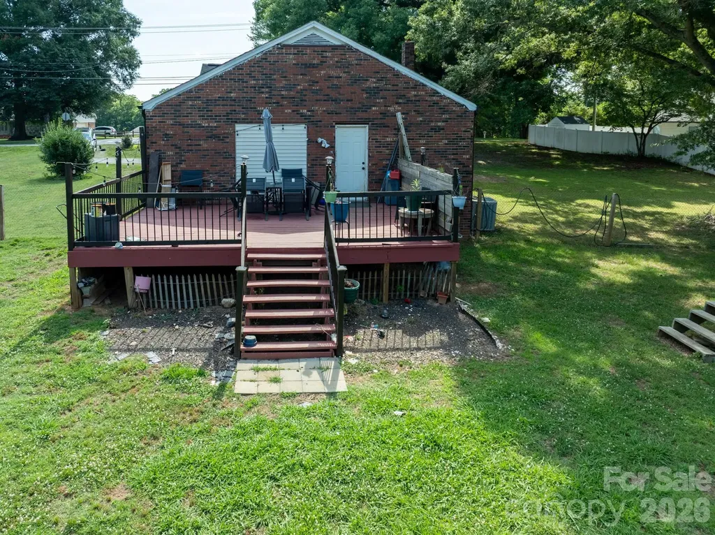 4753 S Depot Street Claremont NC 28610