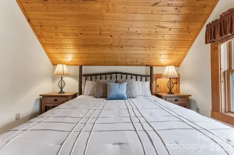 17 Rachels Circle Maggie Valley NC 28751