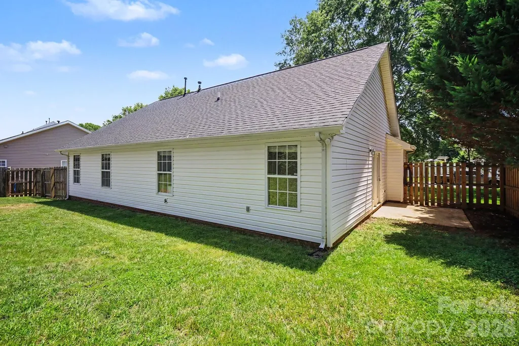 132 Brookhollow Drive Mount Holly NC 28120