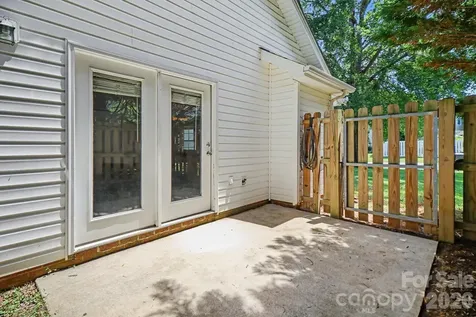132 Brookhollow Drive Mount Holly NC 28120