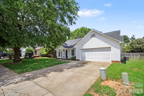 132 Brookhollow Drive Mount Holly NC 28120