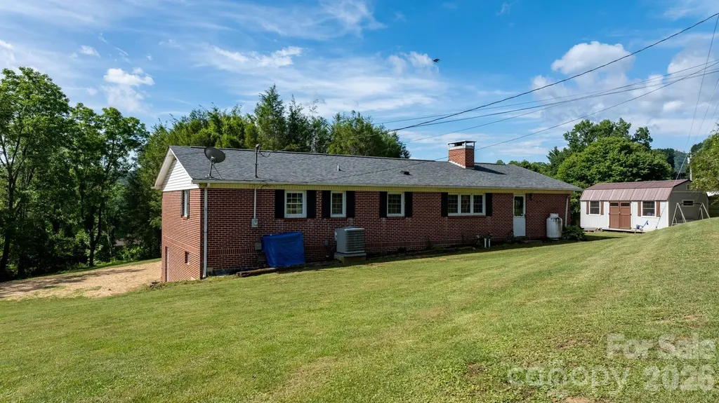 35 Glendale Drive Spruce Pine NC 28777