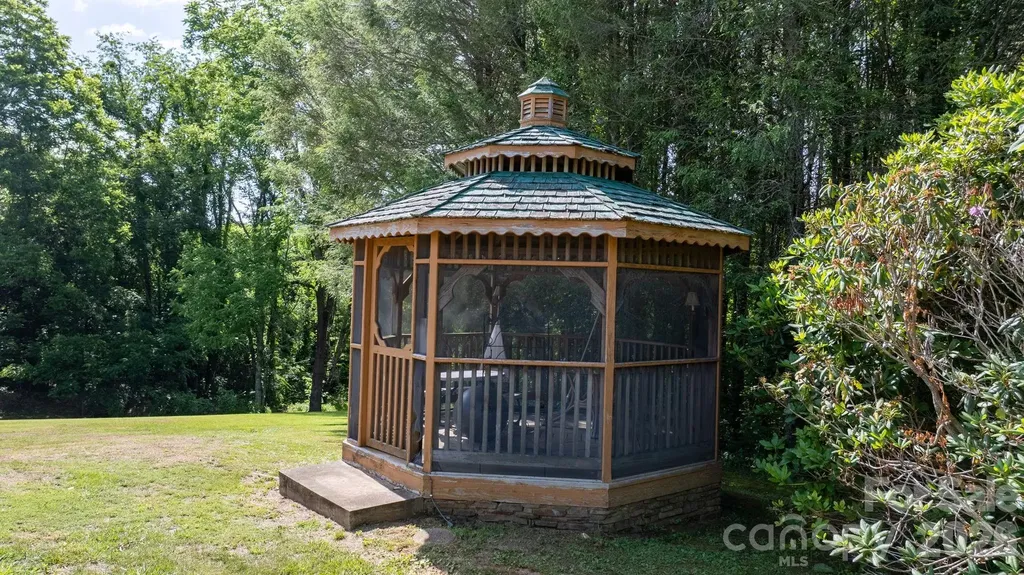 35 Glendale Drive Spruce Pine NC 28777