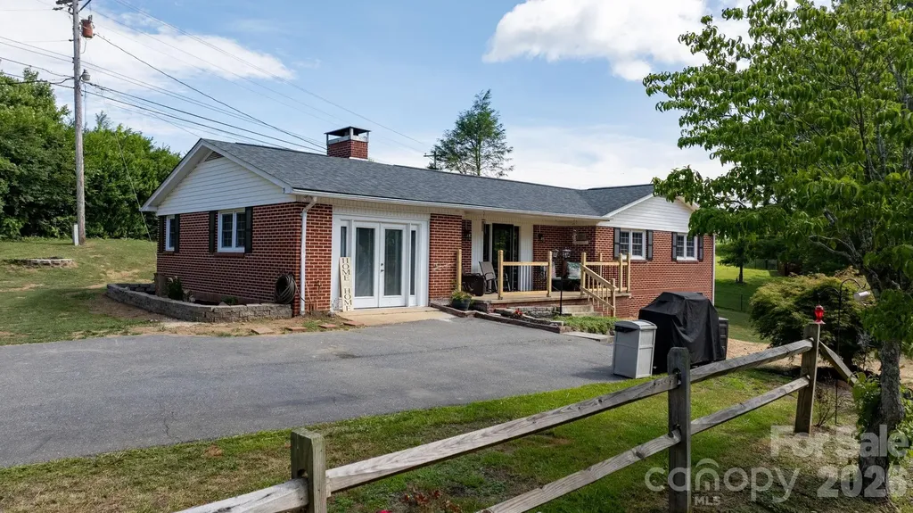 35 Glendale Drive Spruce Pine NC 28777