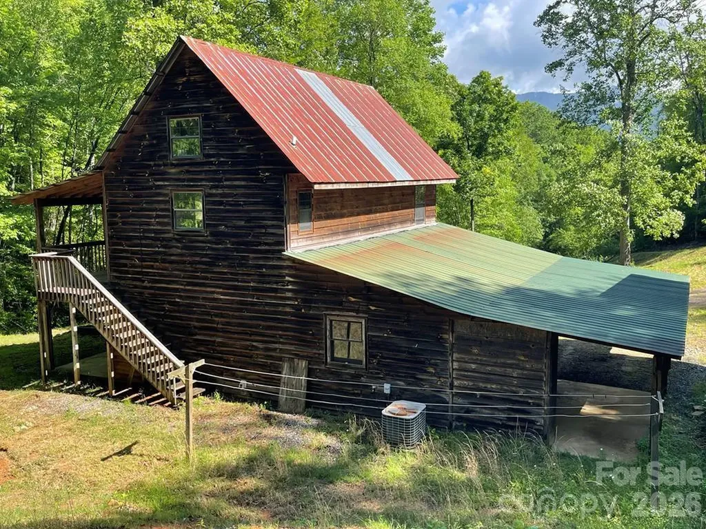 930 Copperhead Cove Sylva NC 28779