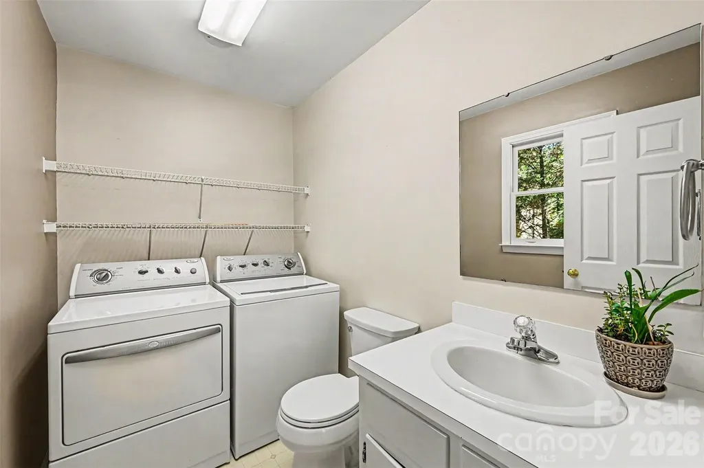 9624 Forest Drive Charlotte NC 28216