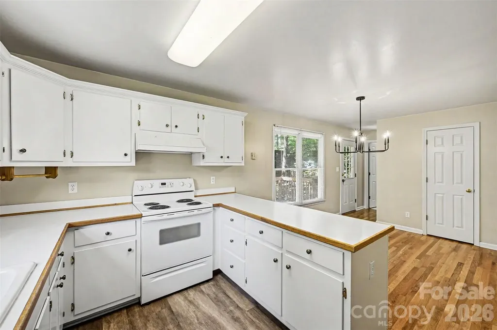 9624 Forest Drive Charlotte NC 28216
