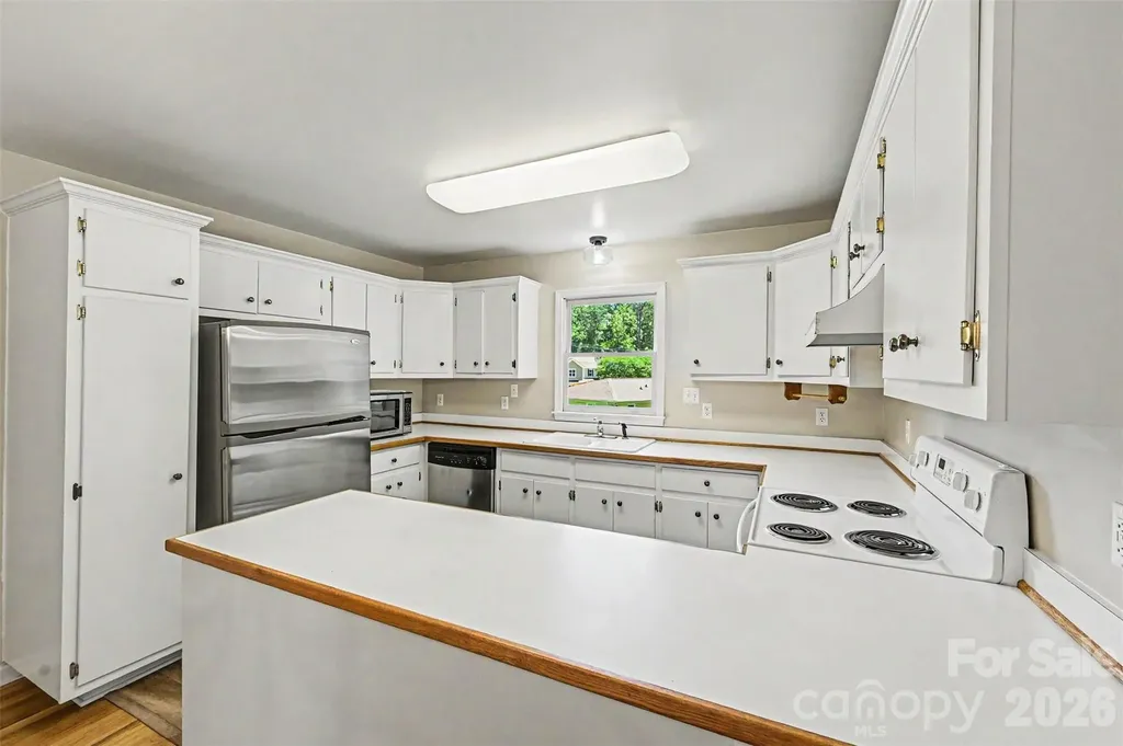 9624 Forest Drive Charlotte NC 28216
