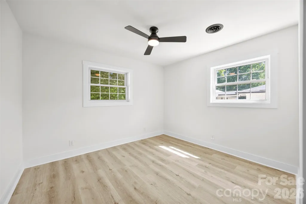 5421 Maplewood Lane Charlotte NC 28227