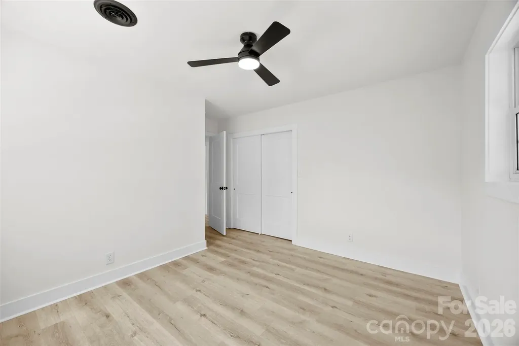 5421 Maplewood Lane Charlotte NC 28227