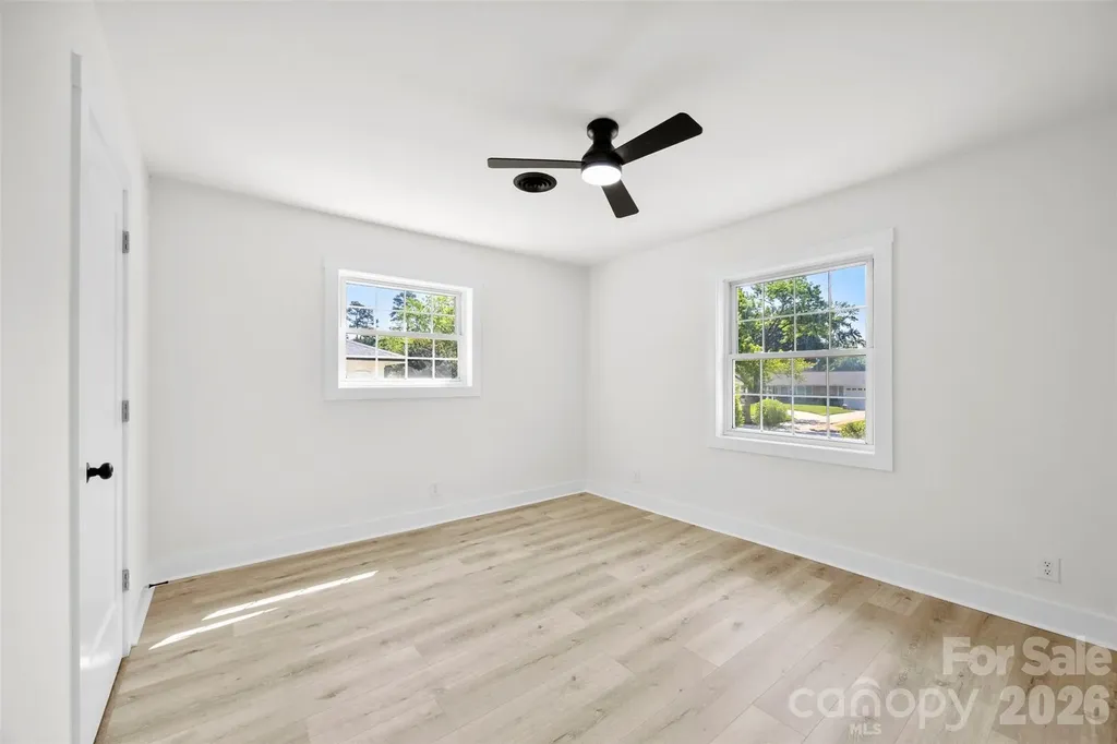 5421 Maplewood Lane Charlotte NC 28227