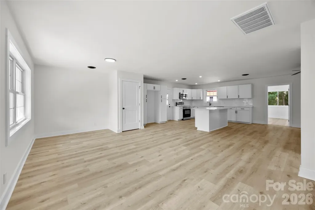 5421 Maplewood Lane Charlotte NC 28227