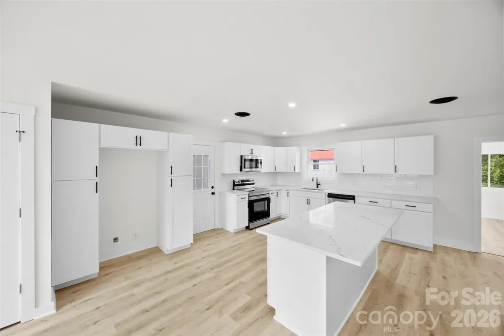 5421 Maplewood Lane Charlotte NC 28227