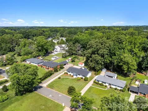 5421 Maplewood Lane Charlotte NC 28227