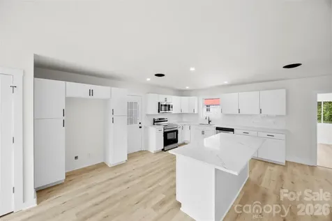 5421 Maplewood Lane Charlotte NC 28227
