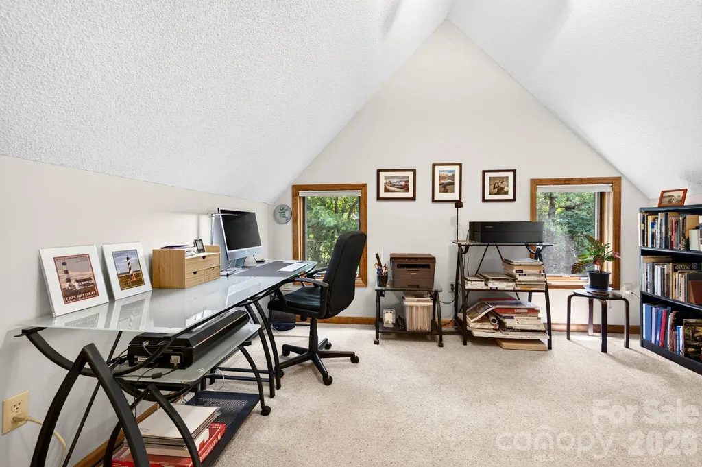 127 Woodburn Drive Swannanoa NC 28778