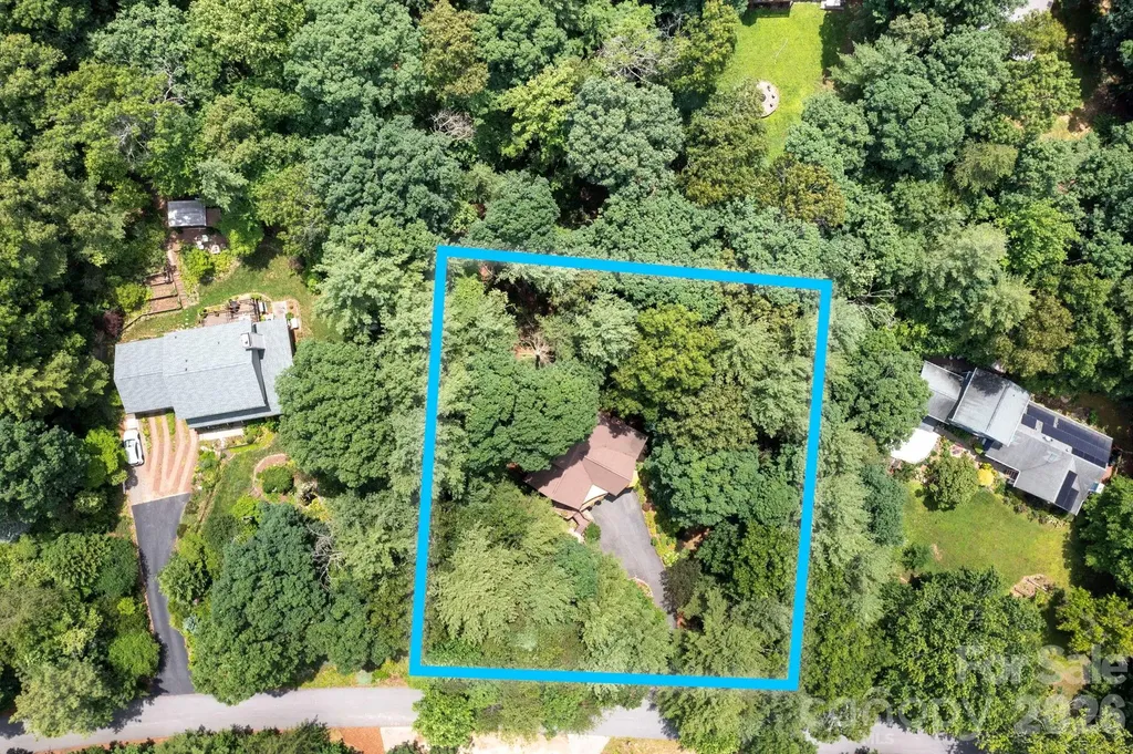 127 Woodburn Drive Swannanoa NC 28778