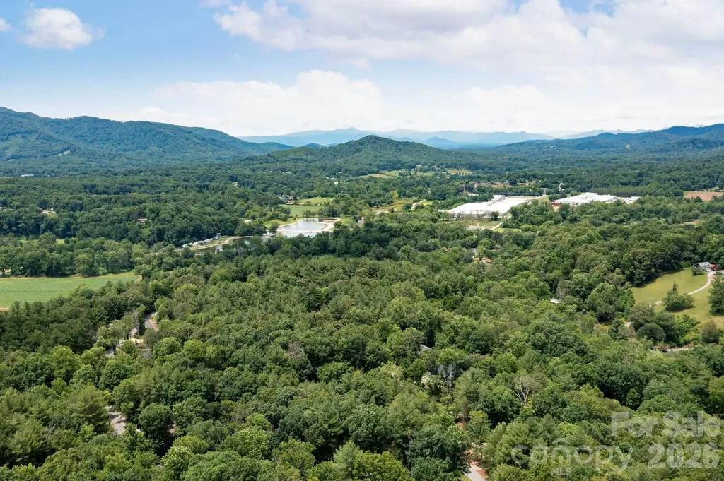 127 Woodburn Drive Swannanoa NC 28778