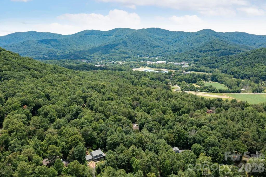 127 Woodburn Drive Swannanoa NC 28778