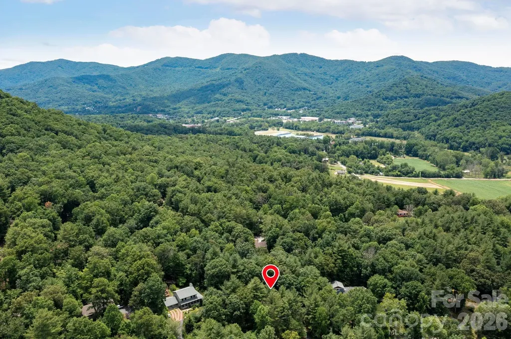 127 Woodburn Drive Swannanoa NC 28778