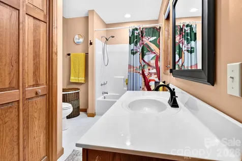 127 Woodburn Drive Swannanoa NC 28778