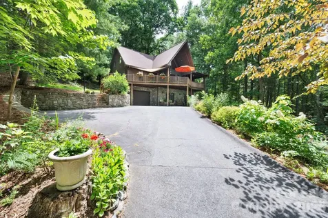127 Woodburn Drive Swannanoa NC 28778