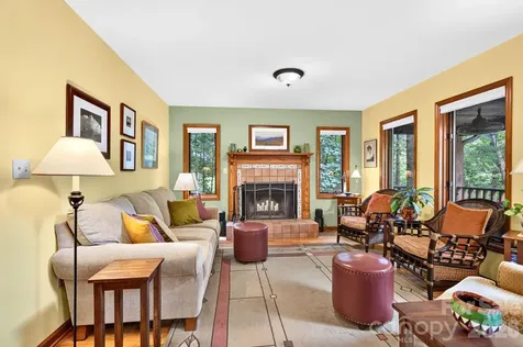 127 Woodburn Drive Swannanoa NC 28778