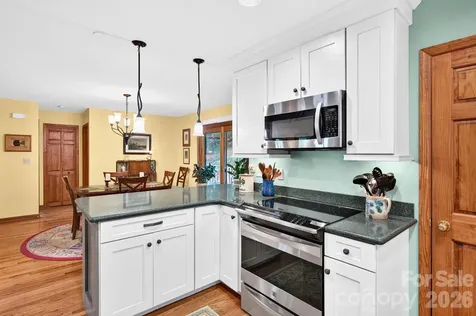 127 Woodburn Drive Swannanoa NC 28778