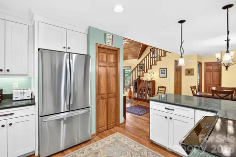 127 Woodburn Drive Swannanoa NC 28778