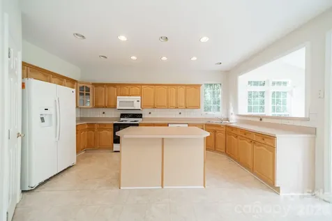 10805 Wilklee Drive Charlotte NC 28277