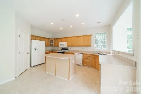 10805 Wilklee Drive Charlotte NC 28277