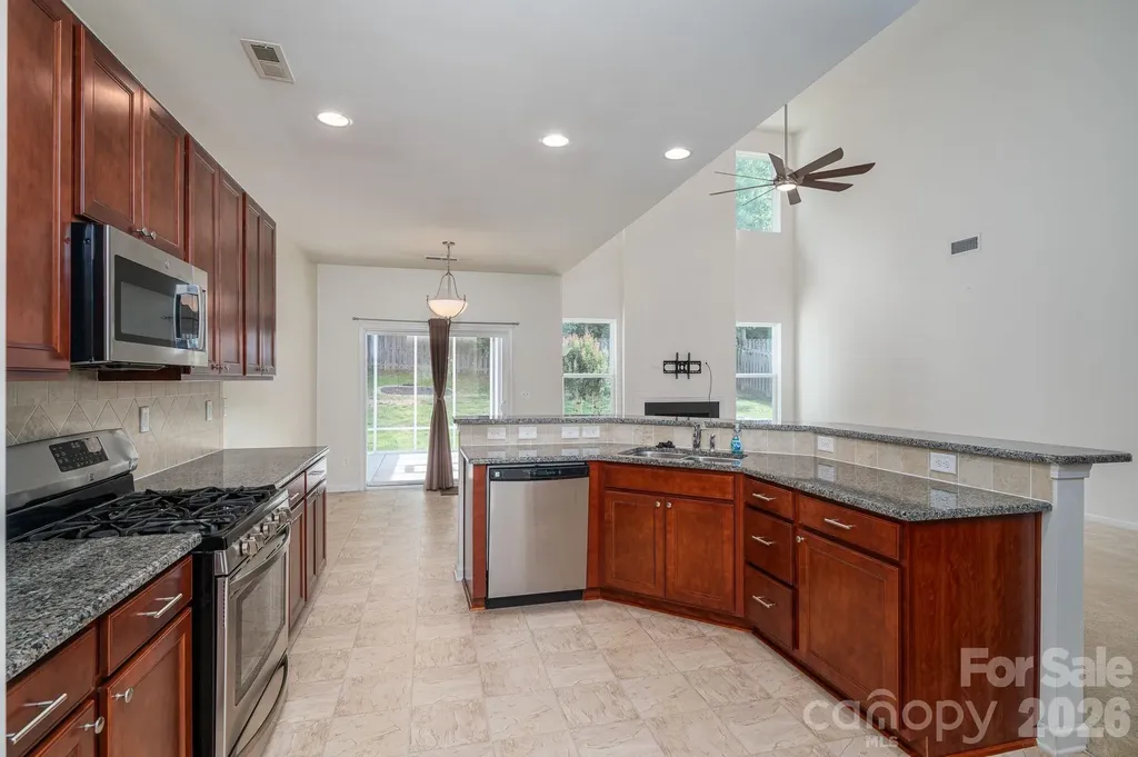 612 Augustus Lane Mount Holly NC 28120