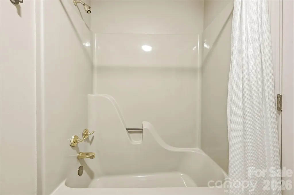 279 Woody Lane Asheville NC 28804