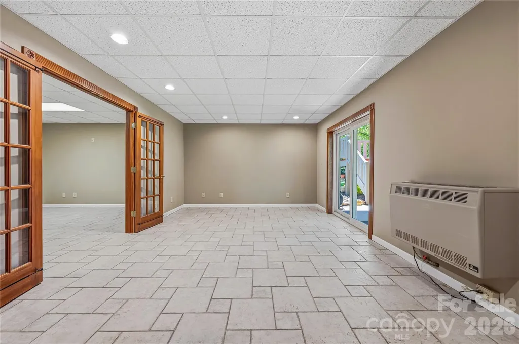 279 Woody Lane Asheville NC 28804