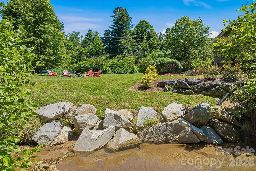 279 Woody Lane Asheville NC 28804