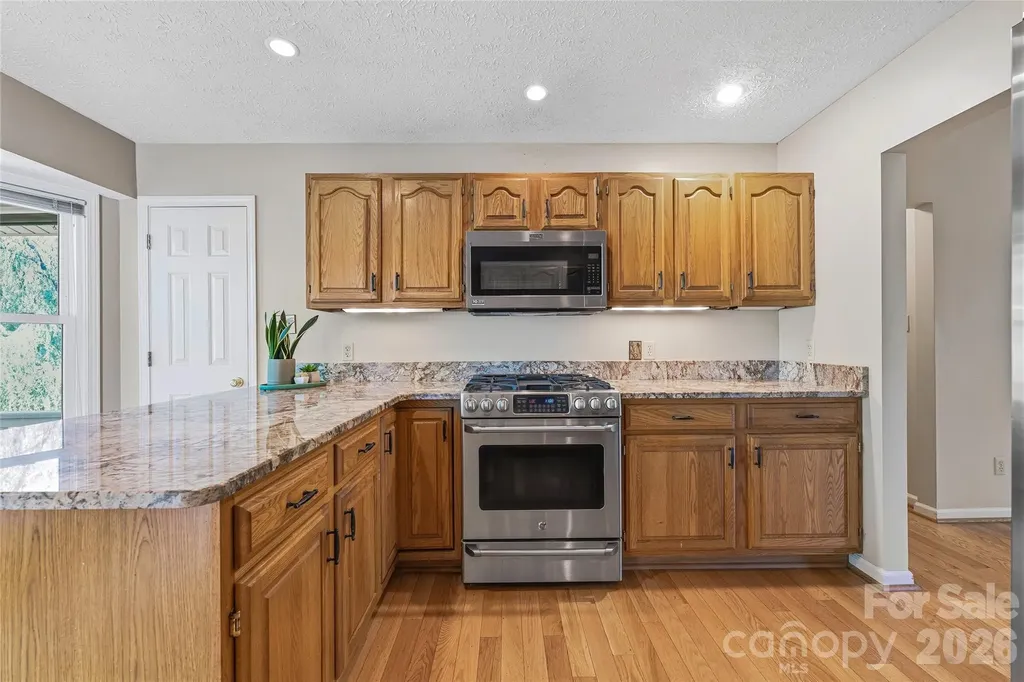 279 Woody Lane Asheville NC 28804