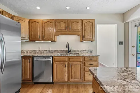 279 Woody Lane Asheville NC 28804