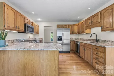 279 Woody Lane Asheville NC 28804