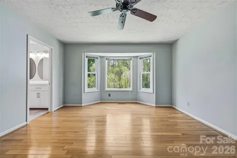 279 Woody Lane Asheville NC 28804