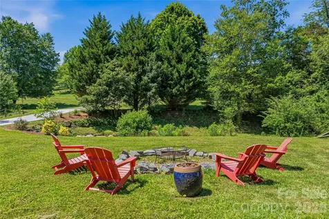 279 Woody Lane Asheville NC 28804