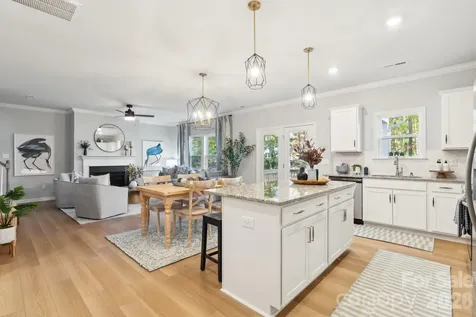 4025 Juno Drive Charlotte NC 28215
