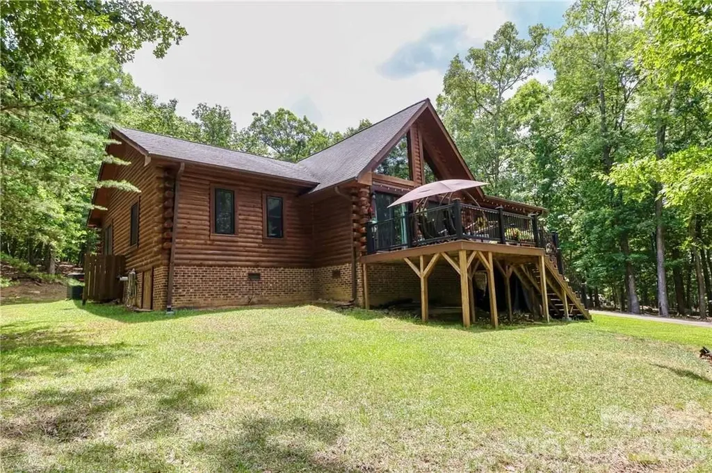 2211 Rocky Cove Lane Denton NC 27239