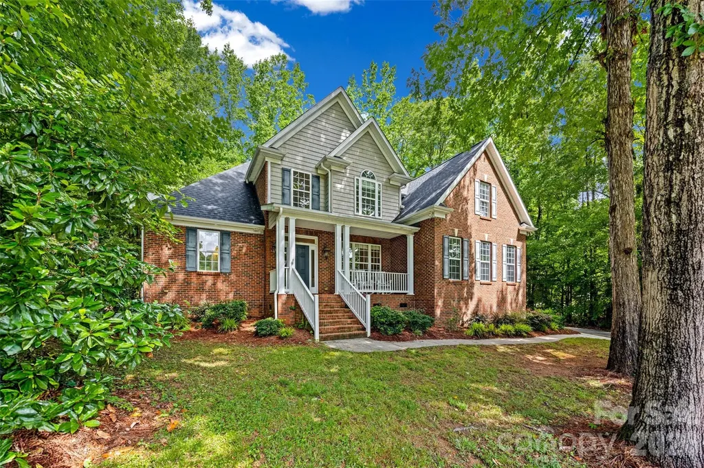 2035 Slippery Rock Cove Clover SC 29710