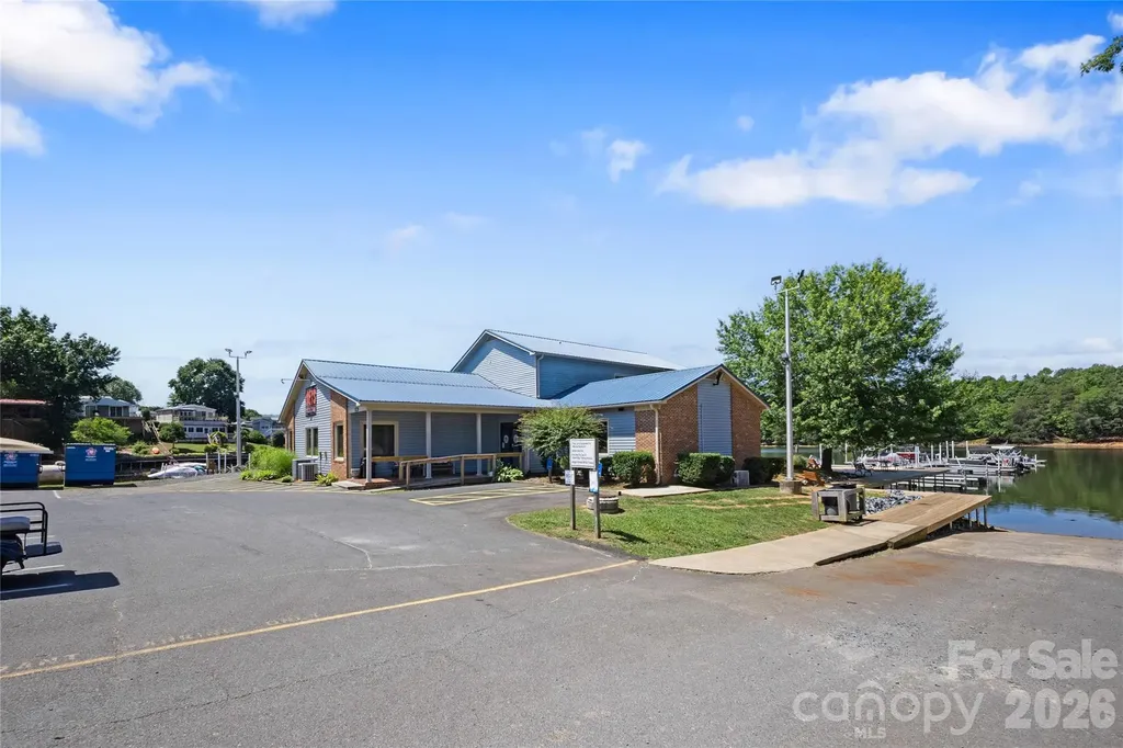107 Dove Lane New London NC 28127