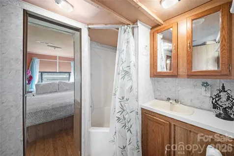 107 Dove Lane New London NC 28127