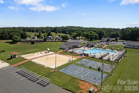 107 Dove Lane New London NC 28127