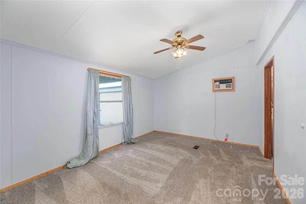 1458 Old Balsam Road Waynesville NC 28786