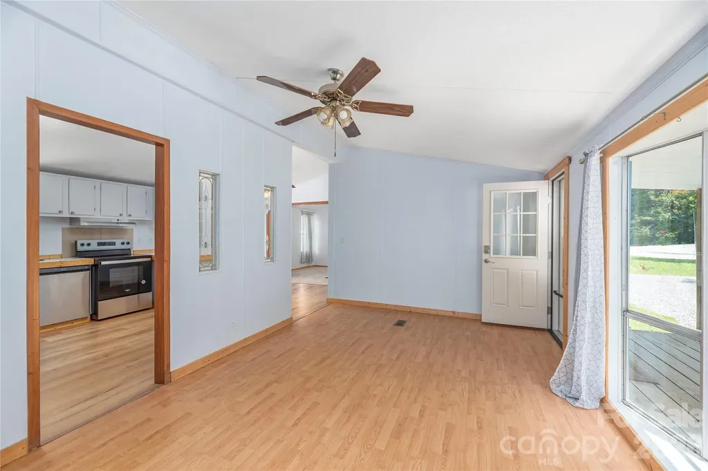 1458 Old Balsam Road Waynesville NC 28786