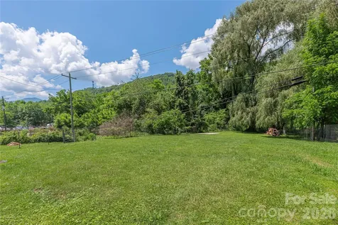 1458 Old Balsam Road Waynesville NC 28786